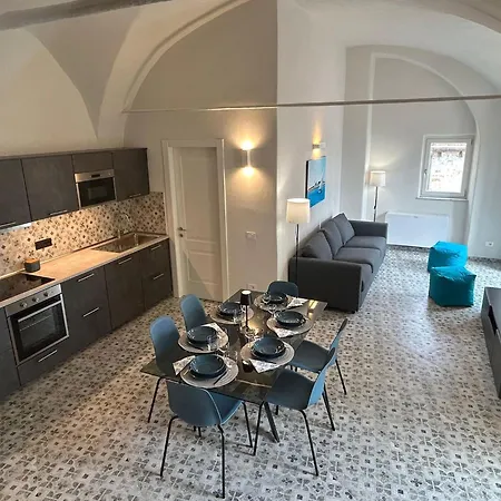 Apartment Deluxe La Terrazza Sul Mare Diano Marina