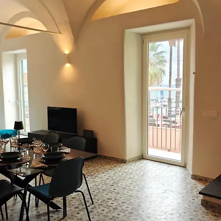 شقة Deluxe La Terrazza Sul Mare
