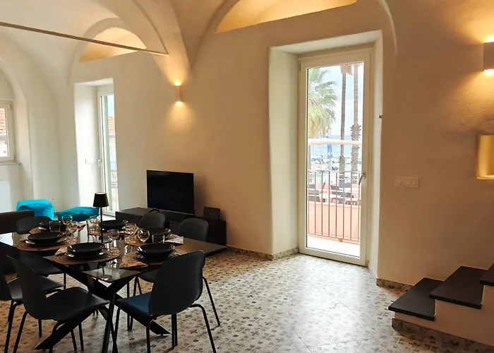 Apartment Deluxe La Terrazza Sul Mare