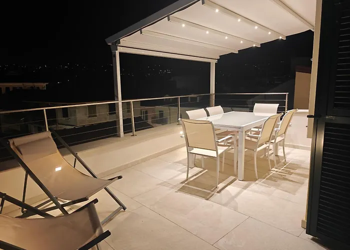 Deluxe La Terrazza Sul Mare Apartment Diano Marina